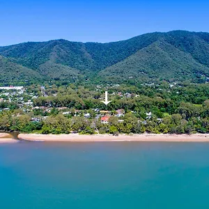 https://villa-beach-palm-cove.queenslandhotels.net