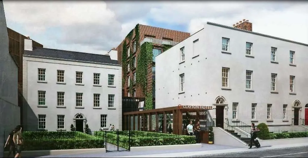 Clayton Hotel Charlemont Dublin 4*,